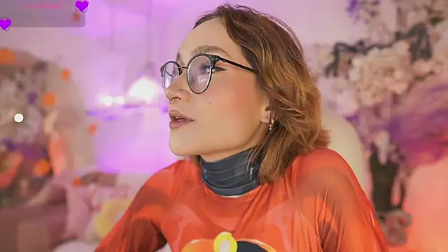 DalahiaRush online show from 10/28/25, 07:05