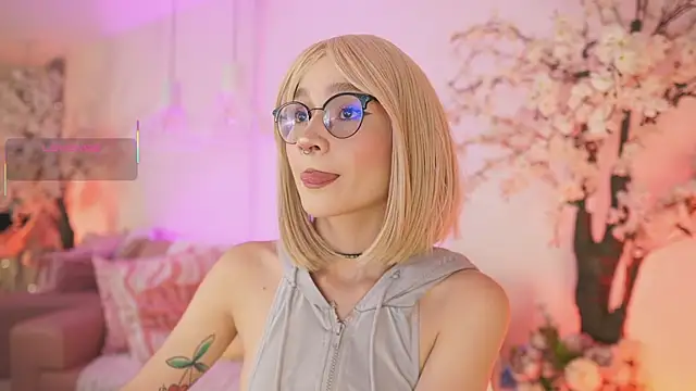 DalahiaRush online show from 11/13/25, 07:02