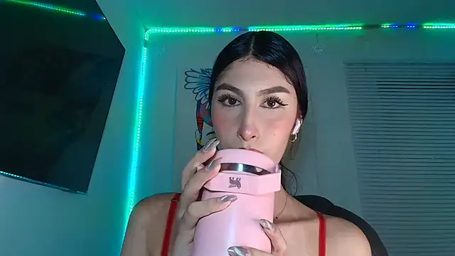 valeria gonzales  online show from 03/24/26, 10:48