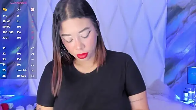 Snapshot of DanniaMonroee chatting on 05/21/26, 12:12 DanniaMonroee online show from 05/21/26, 12:12