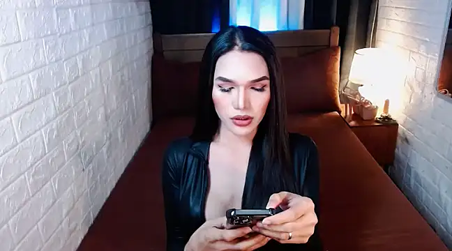 Snapshot of Sexy_Adrestia chatting on 03/11/25, 09:13 Sexy Adrestia online show from 03/11/25, 09:13