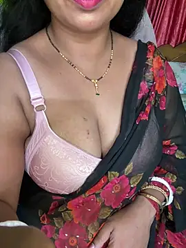 Snapshot of Anushka_21 chatting on 06/04/26, 02:17 Anushka 21 online show from 06/04/26, 02:17
