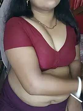 Snapshot of Anushka_21 chatting on 07/23/26, 01:58 Anushka 21 online show from 07/23/26, 01:58