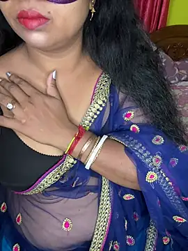 Snapshot of Anushka_21 chatting on 07/27/26, 01:45 Anushka 21 online show from 07/27/26, 01:45