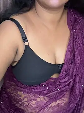 Snapshot of Anushka_21 chatting on 07/29/26, 01:59 Anushka 21 online show from 07/29/26, 01:59