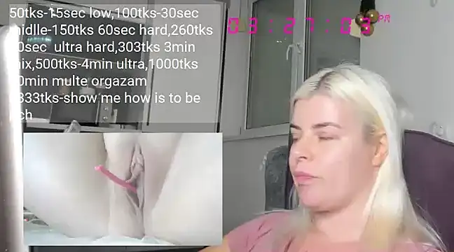 Snapshot of queenofthenighttt chatting on 12/06/24, 02:28 queenofthenighttt online show from 12/06/24, 02:28