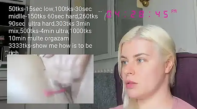 Snapshot of queenofthenighttt chatting on 03/05/25, 03:29 queenofthenighttt online show from 03/05/25, 03:29