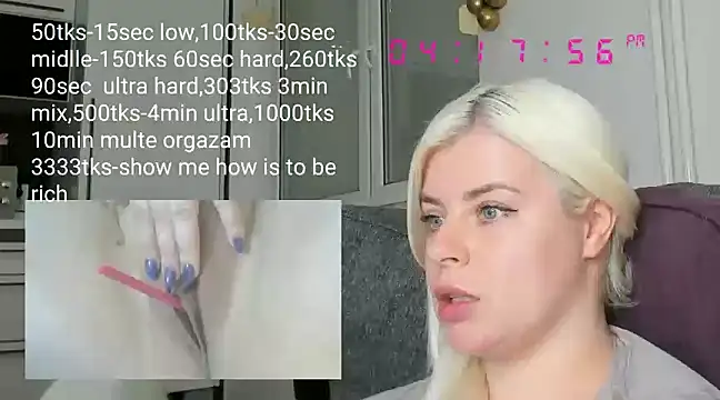 Snapshot of queenofthenighttt chatting on 03/19/25, 03:19 queenofthenighttt online show from 03/19/25, 03:19