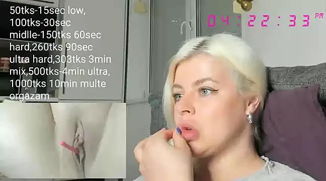 Snapshot of queenofthenighttt chatting on 03/21/25, 03:24 queenofthenighttt online show from 03/21/25, 03:24