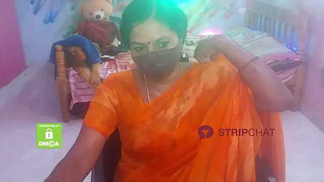 Snapshot of Novapol chatting on 12/13/24, 05:32 Novapol online show from 12/13/24, 05:32