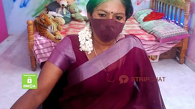 Snapshot of Novapol chatting on 12/15/24, 11:34 Novapol online show from 12/15/24, 11:34