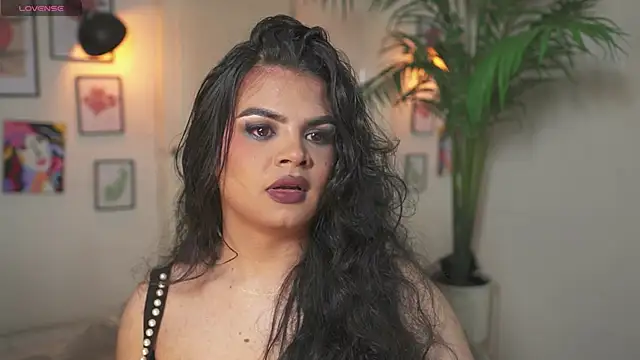 Snapshot of artechloe chatting on 02/07/26, 07:39 artechloe online show from 02/07/26, 07:39