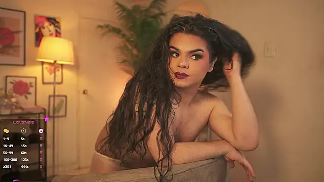 Snapshot of artechloe chatting on 02/17/26, 03:03 artechloe online show from 02/17/26, 03:03