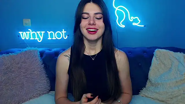 ViollinaLove online show from 02/14/25, 05:51