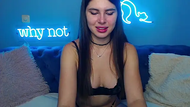 ViollinaLove online show from 09/19/25, 04:47