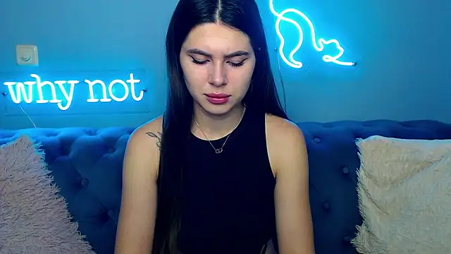 ViollinaLove online show from 10/13/25, 04:45