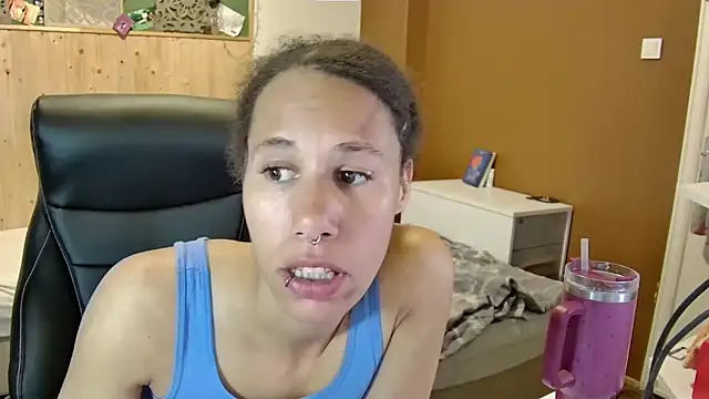 AaliyahHarris online show from 04/18/26, 07:58