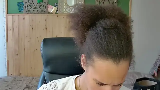 AaliyahHarris online show from 05/25/26, 01:39