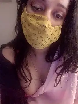 Snapshot of Lavanya_Shah chatting on 12/12/24, 05:48 Lavanya Shah online show from 12/12/24, 05:48