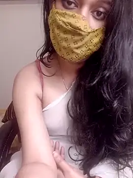 Snapshot of Lavanya_Shah chatting on 03/04/25, 05:45 Lavanya Shah online show from 03/04/25, 05:45