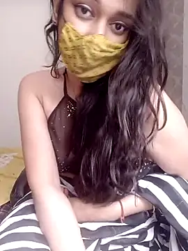 Snapshot of Lavanya_Shah chatting on 03/07/25, 05:49 Lavanya Shah online show from 03/07/25, 05:49