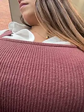 Snapshot of Hall_16 chatting on 12/03/25, 08:29 Hall 16 online show from 12/03/25, 08:29