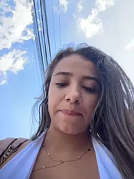 Snapshot of Hall_16 chatting on 12/14/25, 07:51 Hall 16 online show from 12/14/25, 07:51