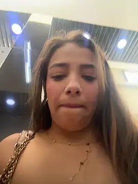 Snapshot of Hall_16 chatting on 12/15/25, 09:19 Hall 16 online show from 12/15/25, 09:19