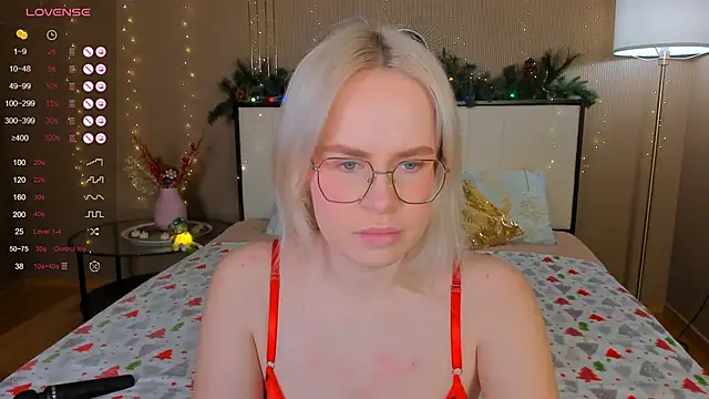 Snapshot of bellatip chatting on 12/15/25, 12:48 bellatip online show from 12/15/25, 12:48