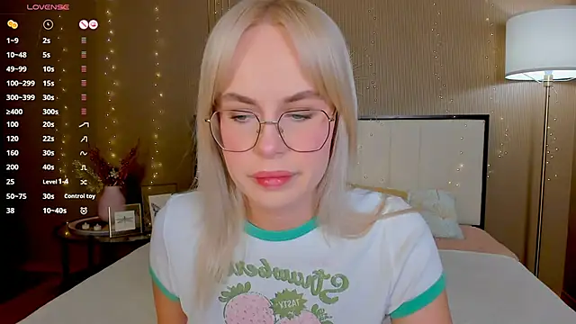 Snapshot of bellatip chatting on 02/16/26, 12:51 bellatip online show from 02/16/26, 12:51