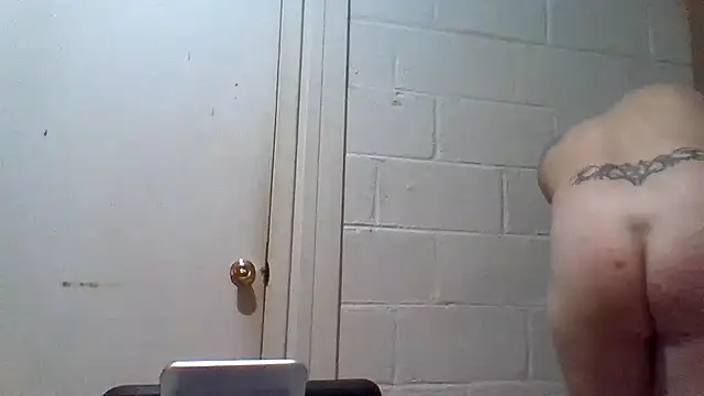 Snapshot of CLoSpunkmeyer69 chatting on 12/21/24, 02:04 CLoSpunkmeyer69 online show from 12/21/24, 02:04