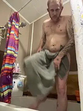 Snapshot of CLoSpunkmeyer69 chatting on 02/17/25, 06:37 CLoSpunkmeyer69 online show from 02/17/25, 06:37