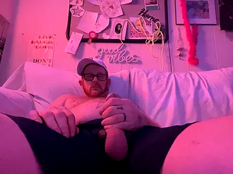 Snapshot of CLoSpunkmeyer69 chatting on 09/25/25, 07:17 CLoSpunkmeyer69 online show from 09/25/25, 07:17