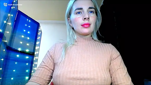 Snapshot of miaa_sunn chatting on 12/13/24, 09:09 miaa sunn online show from 12/13/24, 09:09