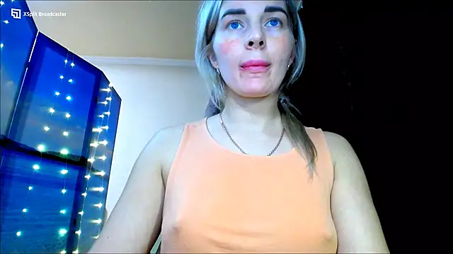 Snapshot of miaa_sunn chatting on 12/25/24, 10:27 miaa sunn online show from 12/25/24, 10:27