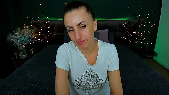 Rebecca Diamond online show from 02/27/25, 03:37