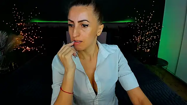 Rebecca Diamond online show from 09/29/25, 05:34