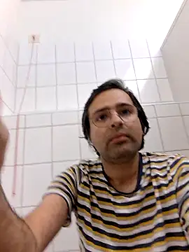 Snapshot of Azad64 chatting on 06/06/26, 01:49 Azad64 online show from 06/06/26, 01:49