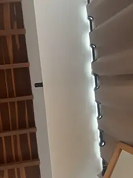 curchez  online show from 12/18/25, 07:20