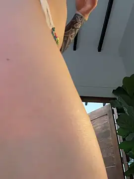 curchez  online show from 02/23/26, 07:00