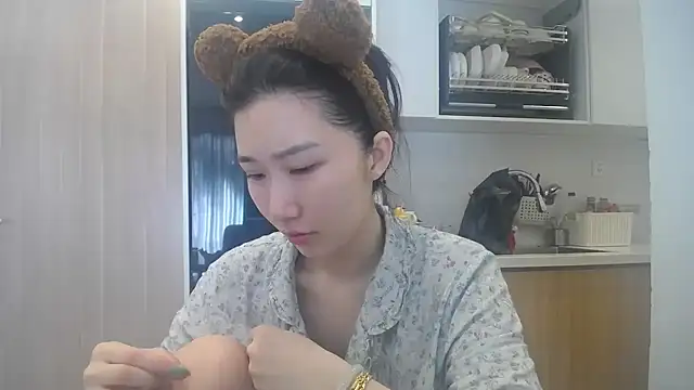 Snapshot of Asiagirll chatting on 06/20/26, 01:09 Asiagirll online show from 06/20/26, 01:09