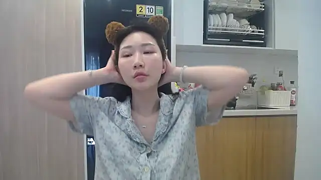 Snapshot of Asiagirll chatting on 07/07/26, 07:23 Asiagirll online show from 07/07/26, 07:23