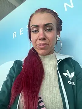 Pia July  online show from 04/15/26, 10:44