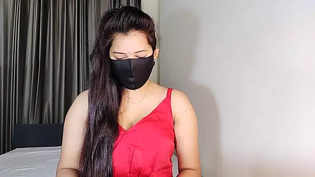 Snapshot of YourLovelyQueen chatting on 12/22/24, 04:39 YourLovelyQueen online show from 12/22/24, 04:39