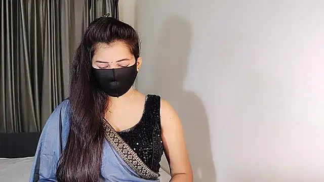 Snapshot of YourLovelyQueen chatting on 12/27/24, 06:46 YourLovelyQueen online show from 12/27/24, 06:46