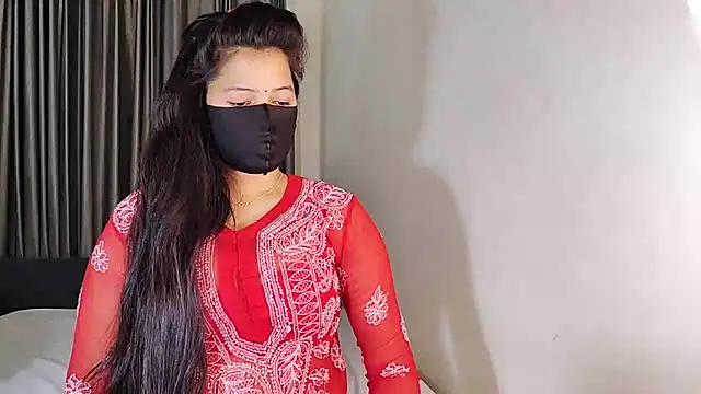 Snapshot of YourLovelyQueen chatting on 01/14/25, 07:21 YourLovelyQueen online show from 01/14/25, 07:21