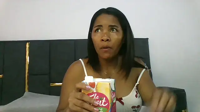 aleixane online show from 10/18/25, 04:59