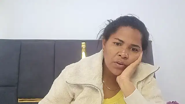 aleixane online show from 04/20/26, 06:49