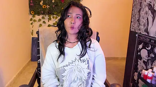 Mary Rosse1 online show from 10/22/25, 06:51