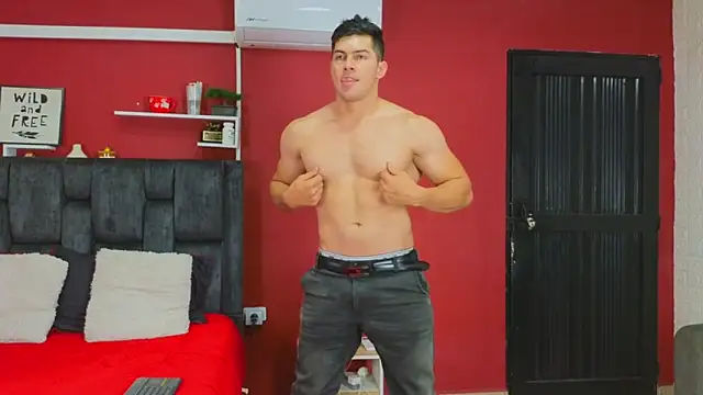 FelipeAndMarcello3 online show from 01/09/25, 09:26